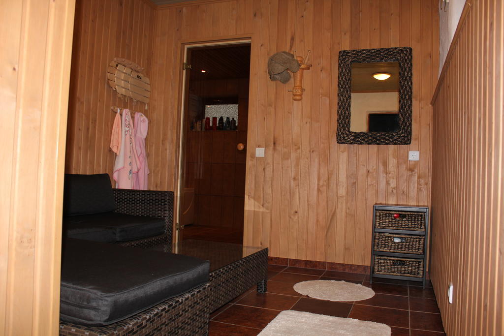 Krapi Guesthouse Treimani Exteriér fotografie